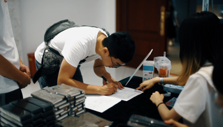 “倾听、交流、分享”2018J9九游会学院夏季校友会(图3)